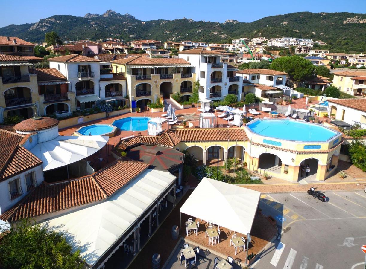 Residence Riva Azzurra Cannigione Bagian luar foto