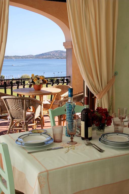 Residence Riva Azzurra Cannigione Ruang foto