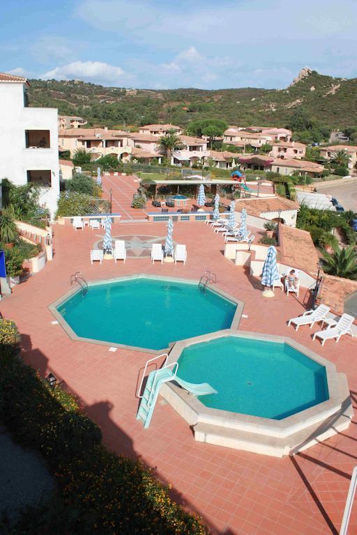 Residence Riva Azzurra Cannigione Bagian luar foto