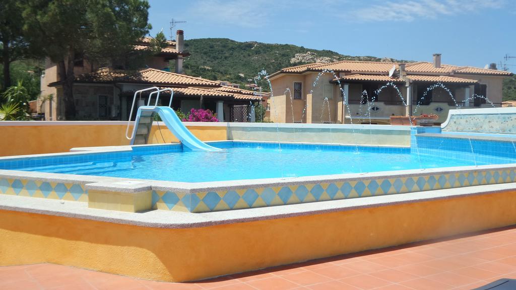 Residence Riva Azzurra Cannigione Bagian luar foto