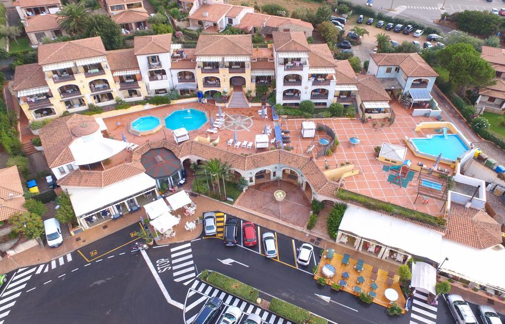 Residence Riva Azzurra Cannigione Bagian luar foto