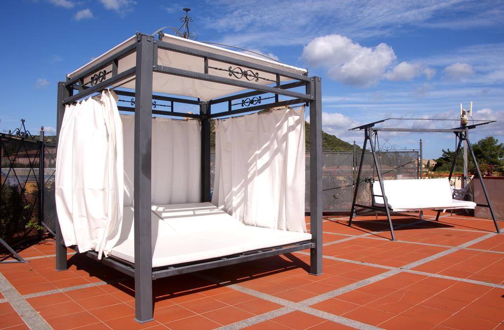 Residence Riva Azzurra Cannigione Bagian luar foto