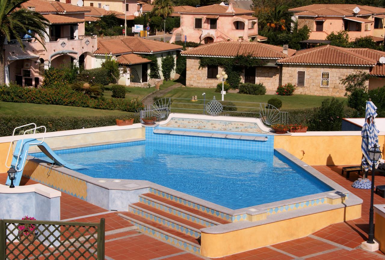 Residence Riva Azzurra Cannigione Bagian luar foto